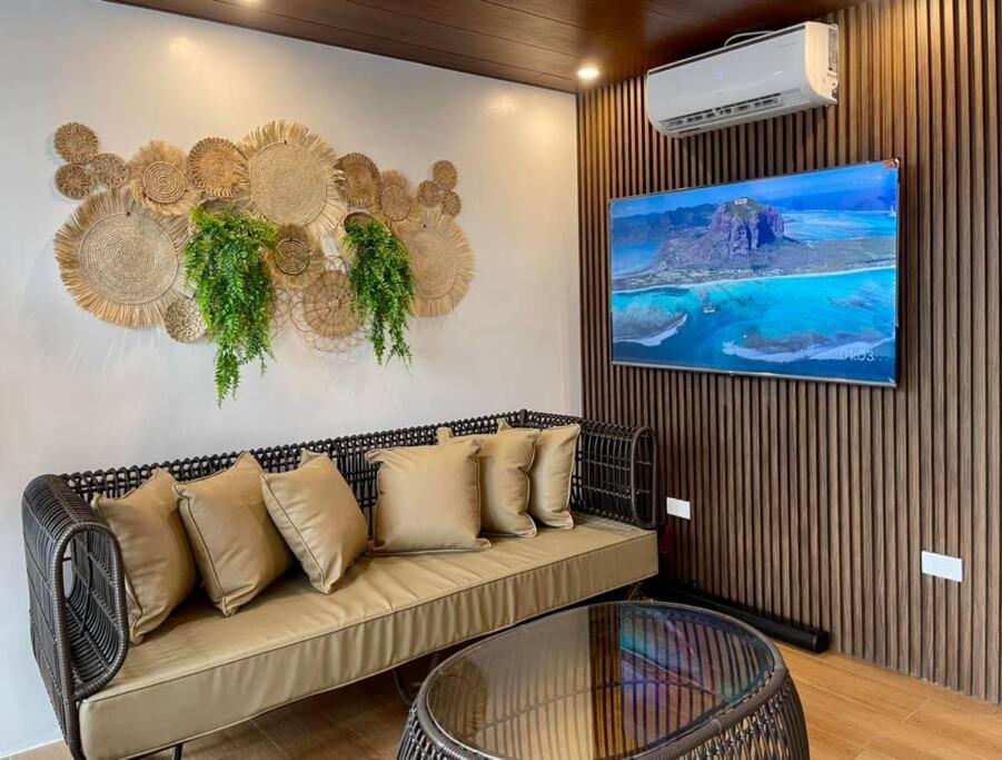 Hidden Haven Subic Villa W/ Infinity Pool Экстерьер фото